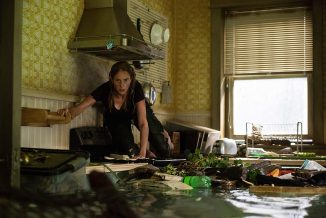 First trailer of "Crawl", directed by Alexandre Aja and produced by Sam Raimi