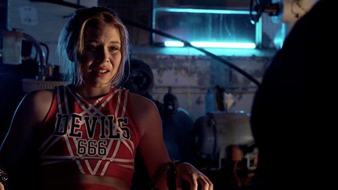 A young cheerleader is forced to horrifying challenges in "Deinfluencer"